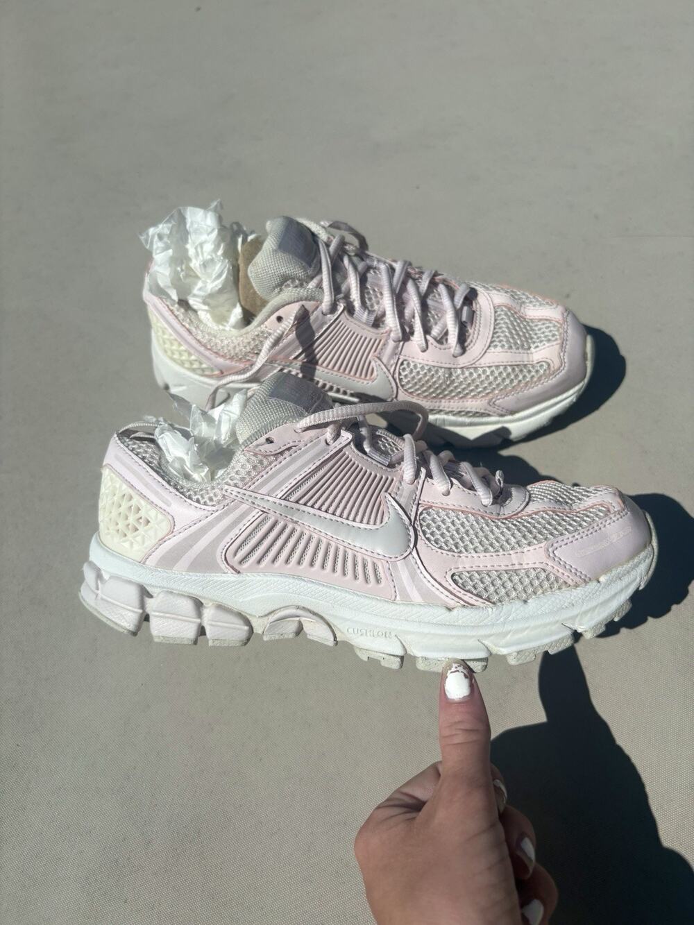 Nike Vomero 5 Pink Mesh Sneakers Women’s Size 7